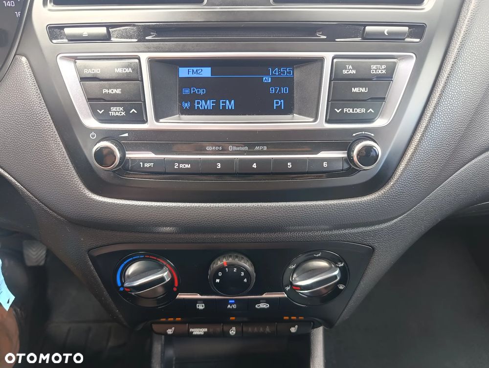 Hyundai i20 1.4 Comfort - 19