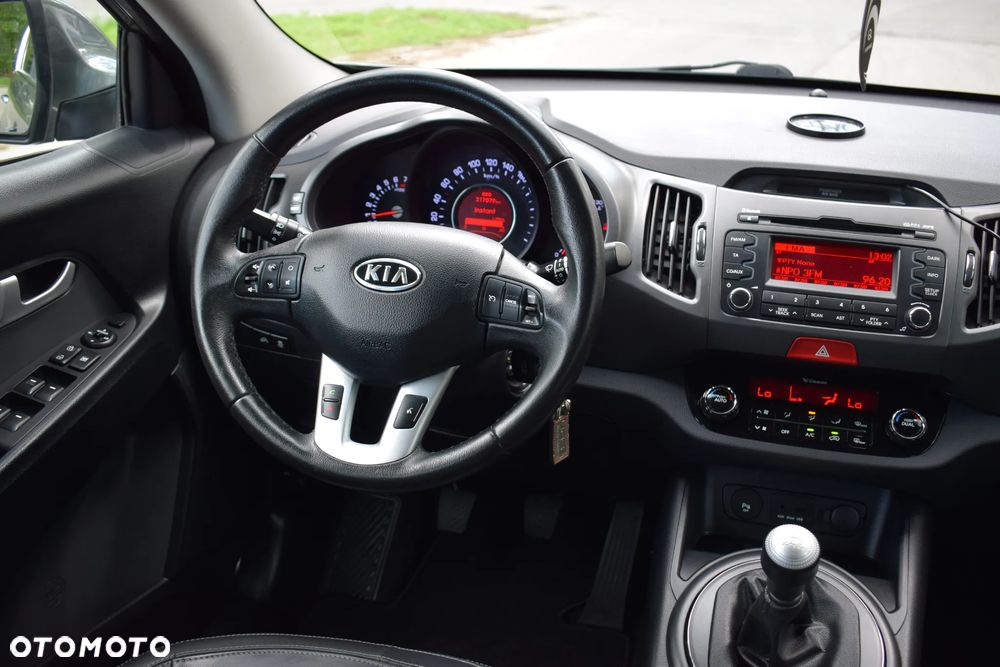 Kia Sportage 2.0 CVVT 2WD Vision - 25
