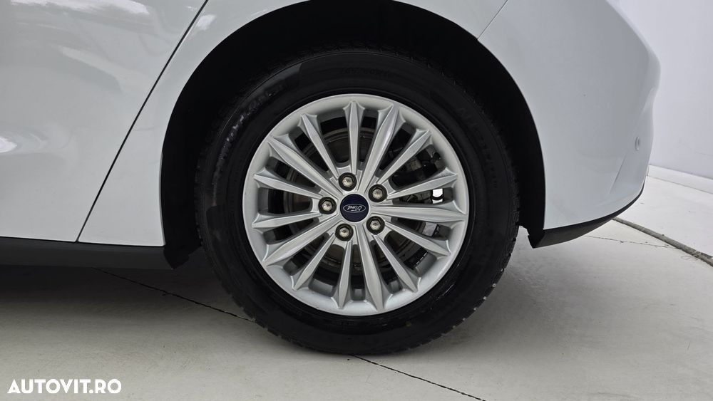 Ford Focus 1.0 EcoBoost Titanium - 22