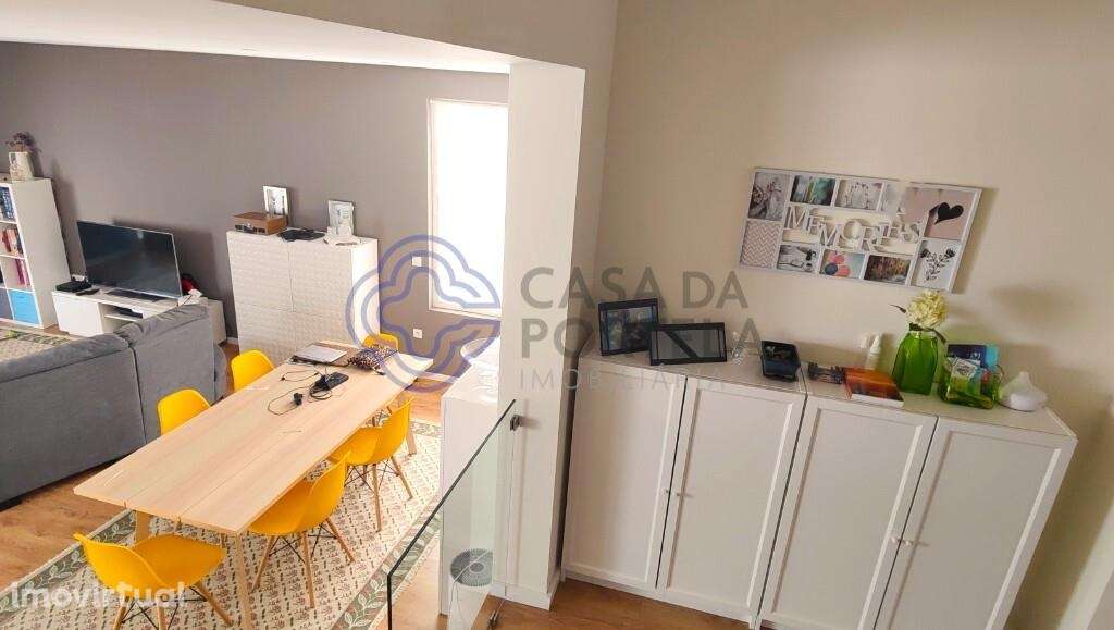 Excelente Moradia Em Geminada, com muito Espaço e Luz. - Grande imagem: 3/35