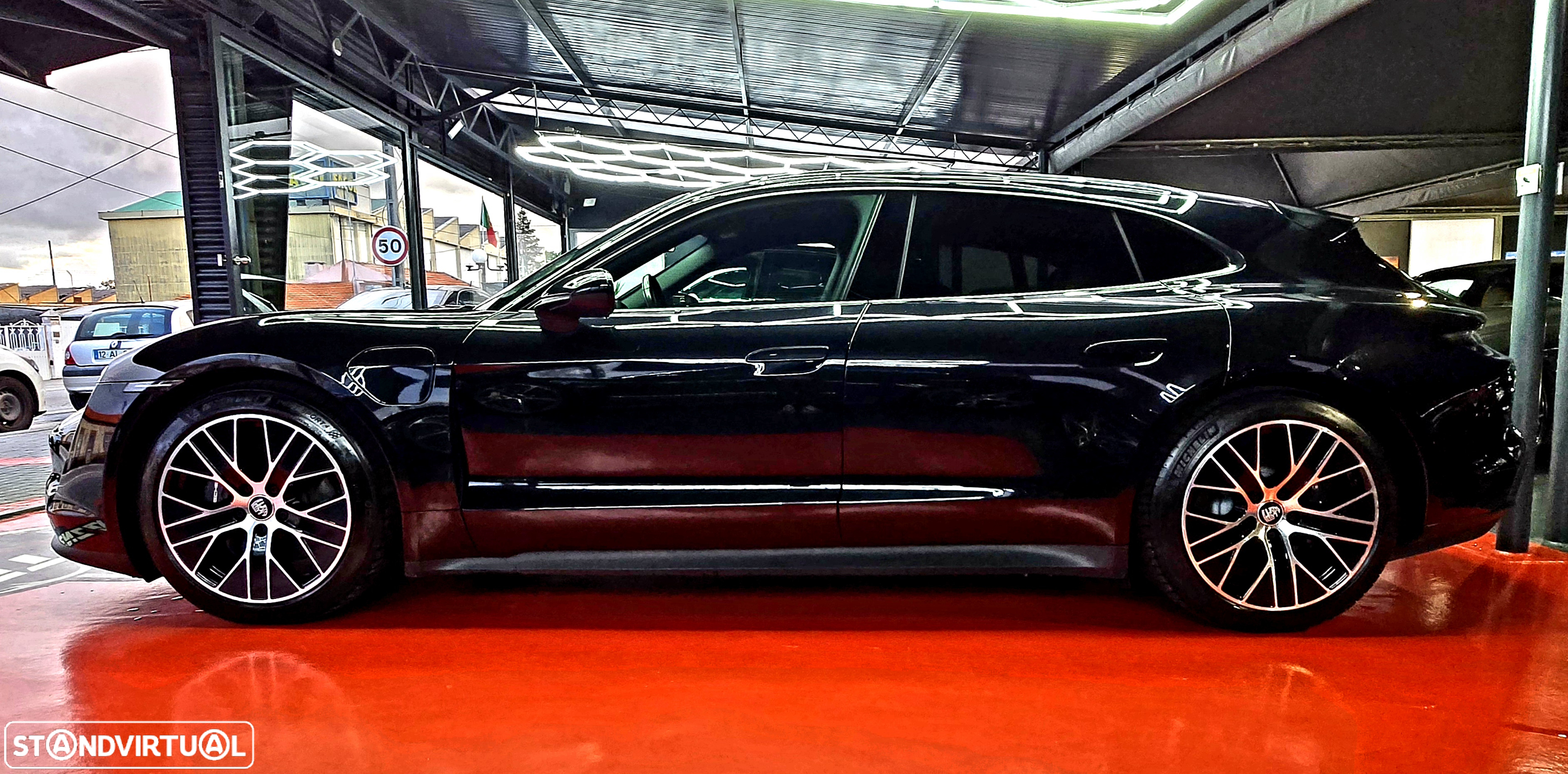 Porsche Taycan Sport Turismo Standard - 10
