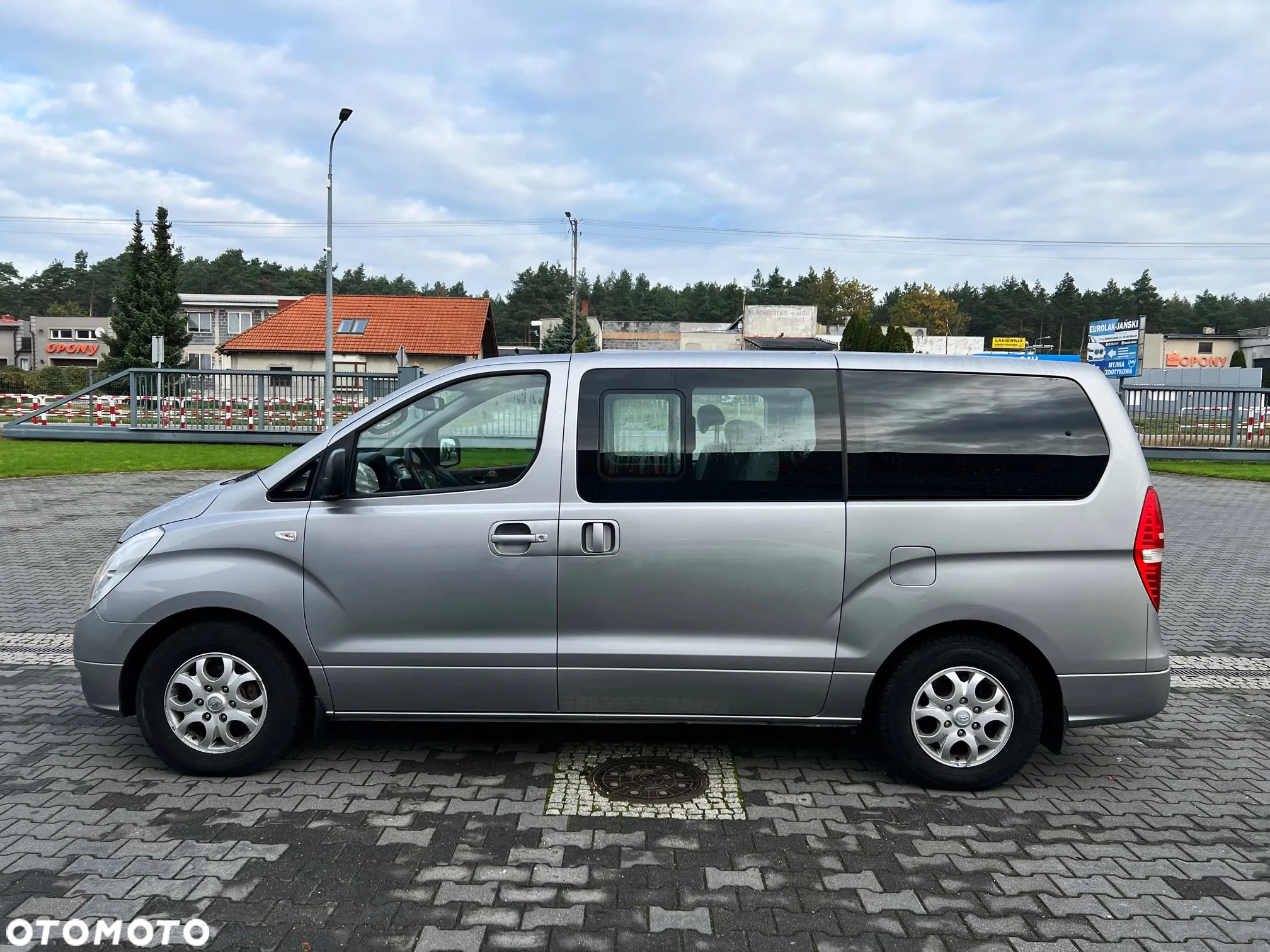 Hyundai H-1 - 2