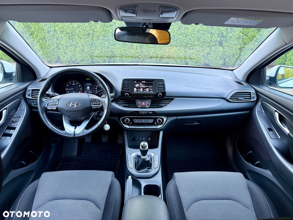 Hyundai i30 1.4 Classic + - 31