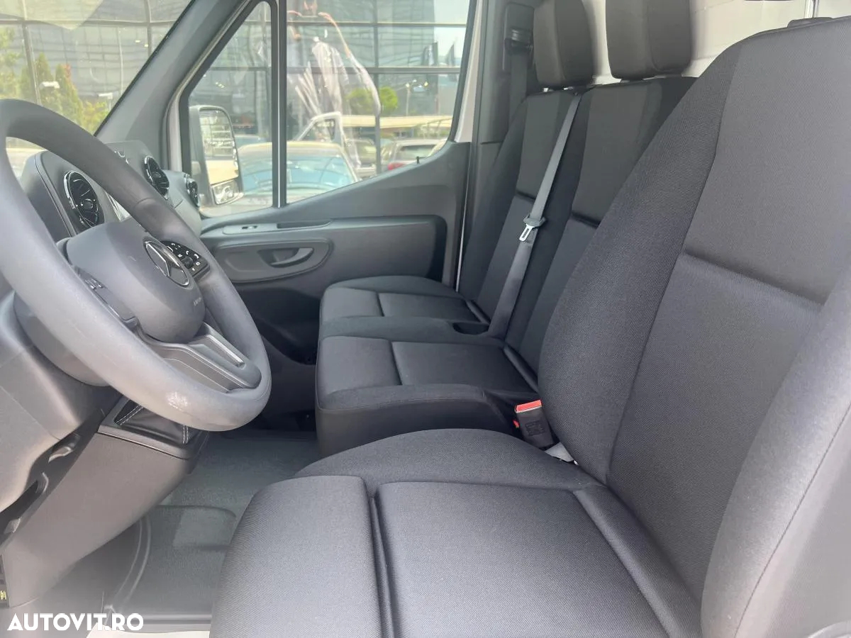 Mercedes-Benz Sprinter 517 CDI - 12