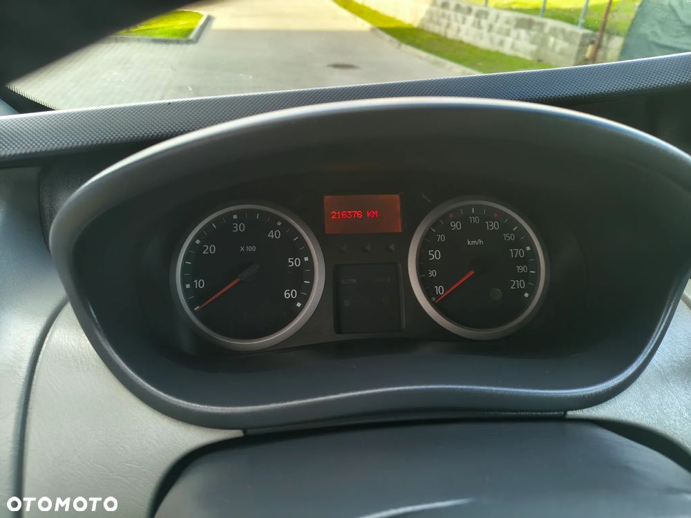 Renault Trafic Grand Passenger Black Edition - 19