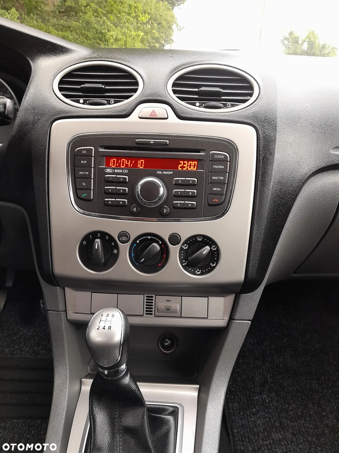 Ford Focus 1.4 16V Trend - 22