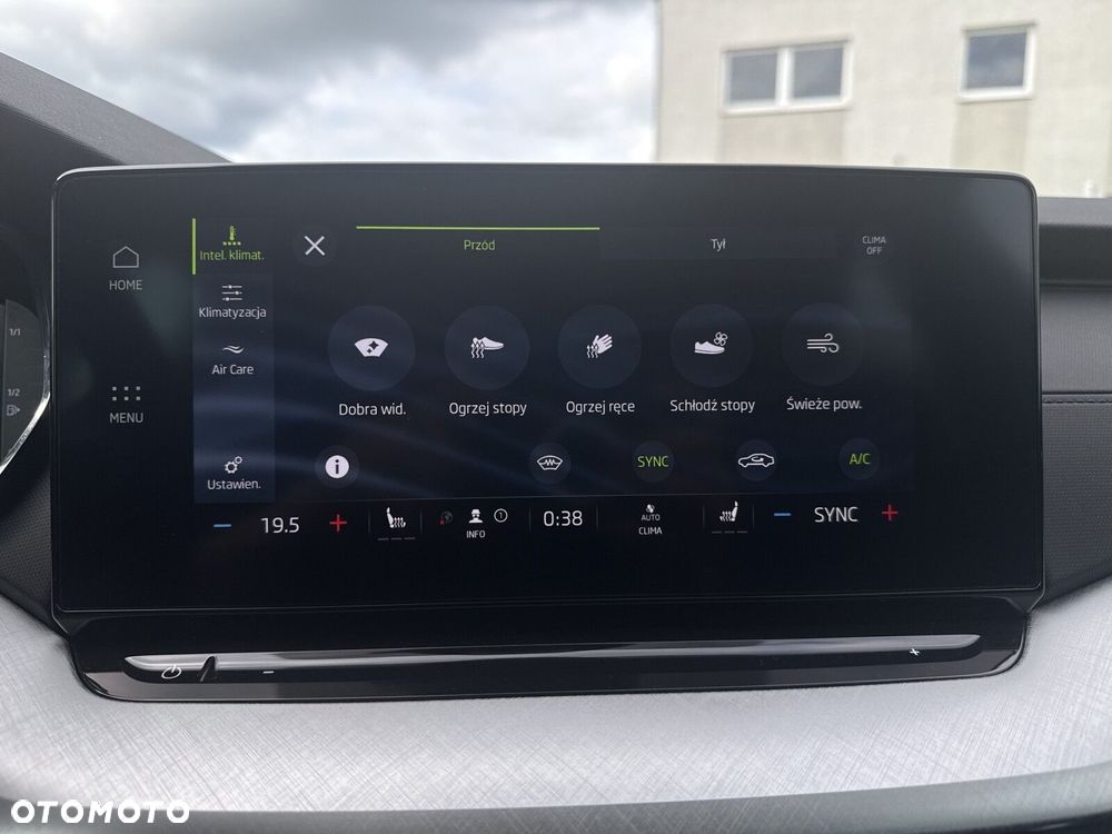 Skoda Octavia 2.0 TDI Ambition DSG - 28