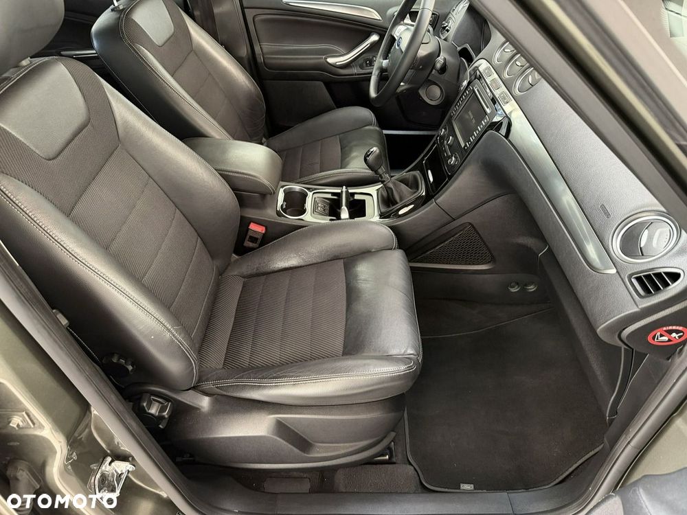 Ford S-Max 2.0 TDCi DPF Titanium X - 18