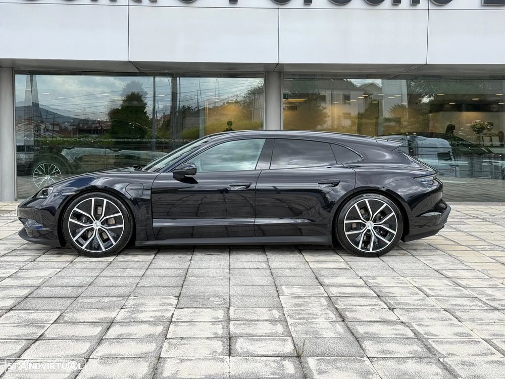 Porsche Taycan Sport Turismo - 2