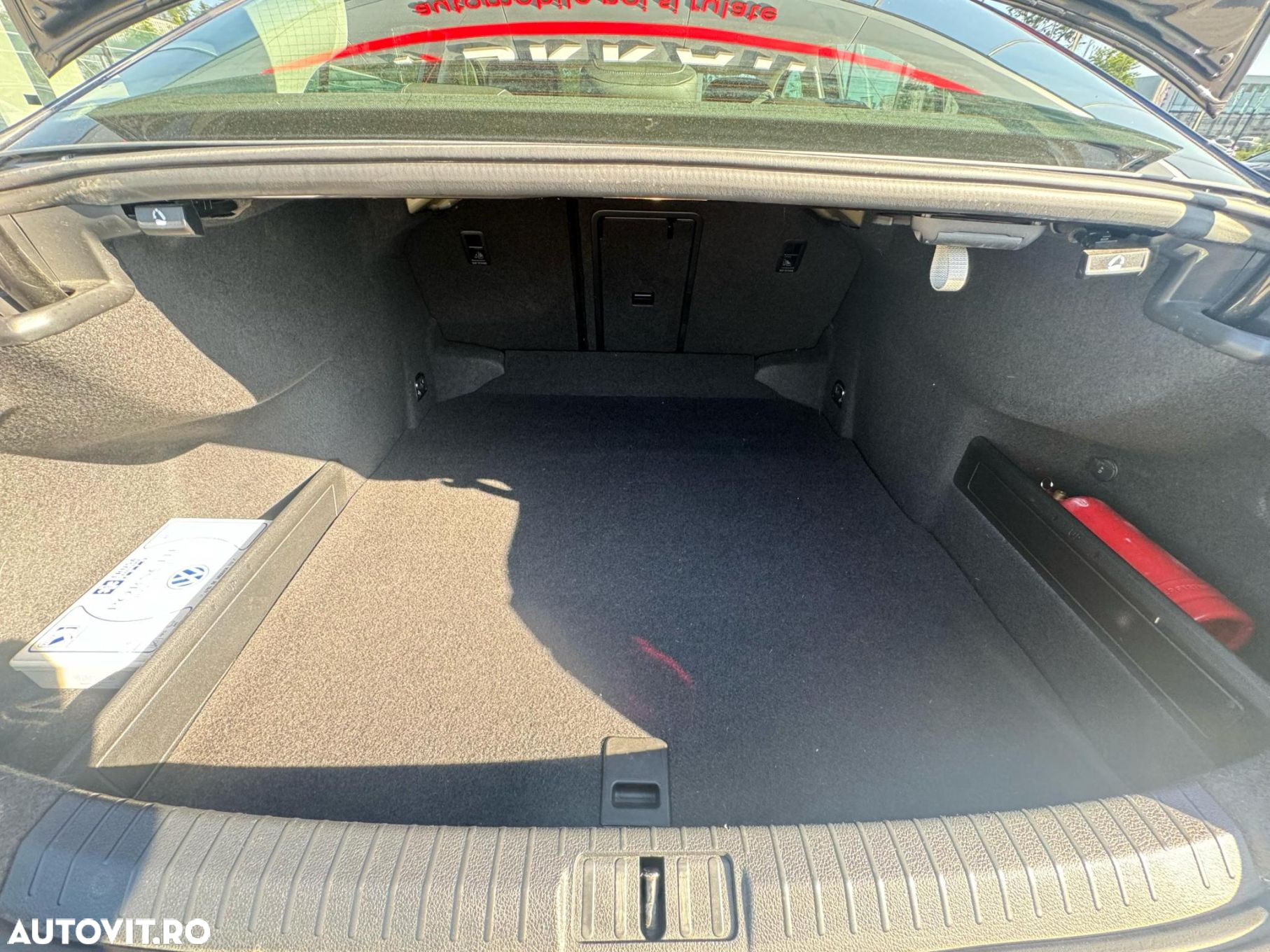 Volkswagen Passat 2.0 TDI DSG Highline - 35