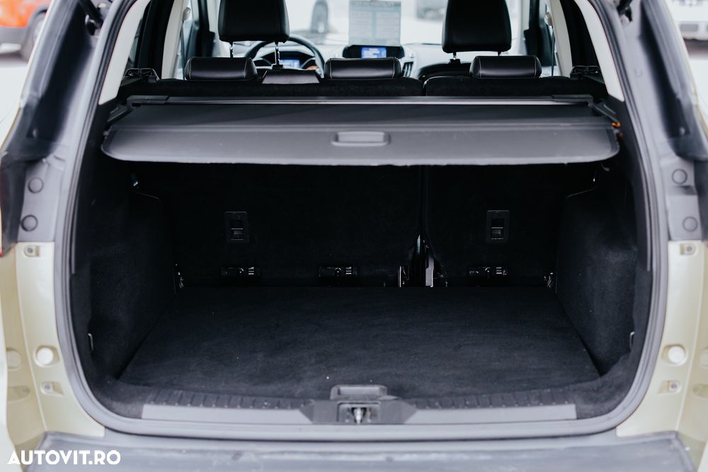 Ford Kuga 2.0 TDCi 4x4 Aut. Titanium - 10