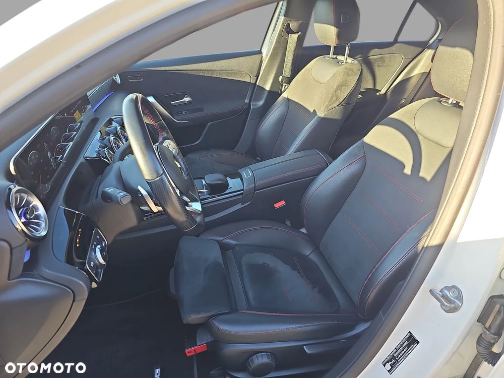 Mercedes-Benz Klasa A 200 d AMG Line 8G-DCT - 11