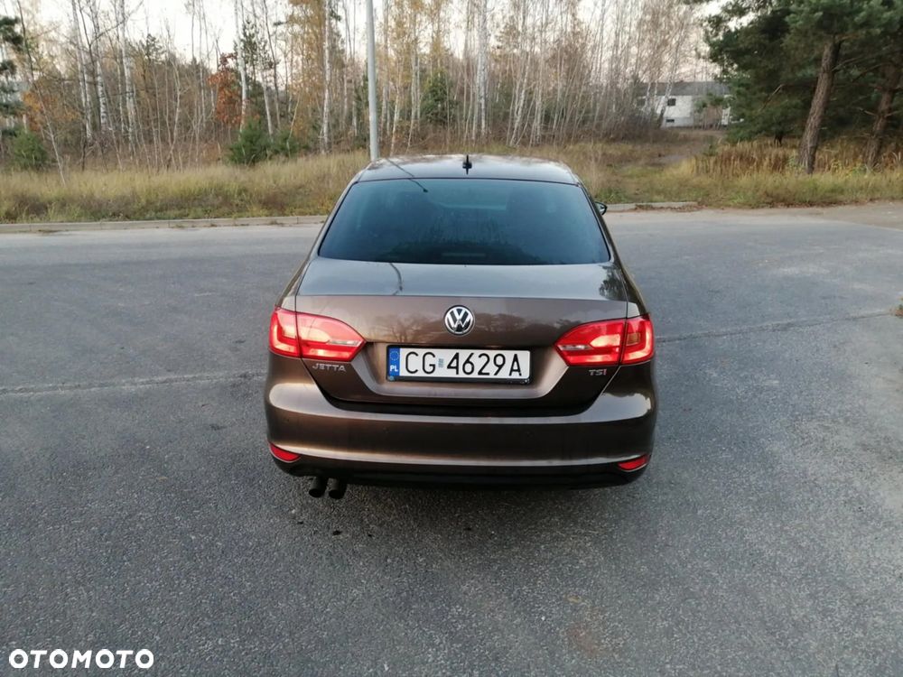 Volkswagen Jetta 1.4 TSI Highline - 5