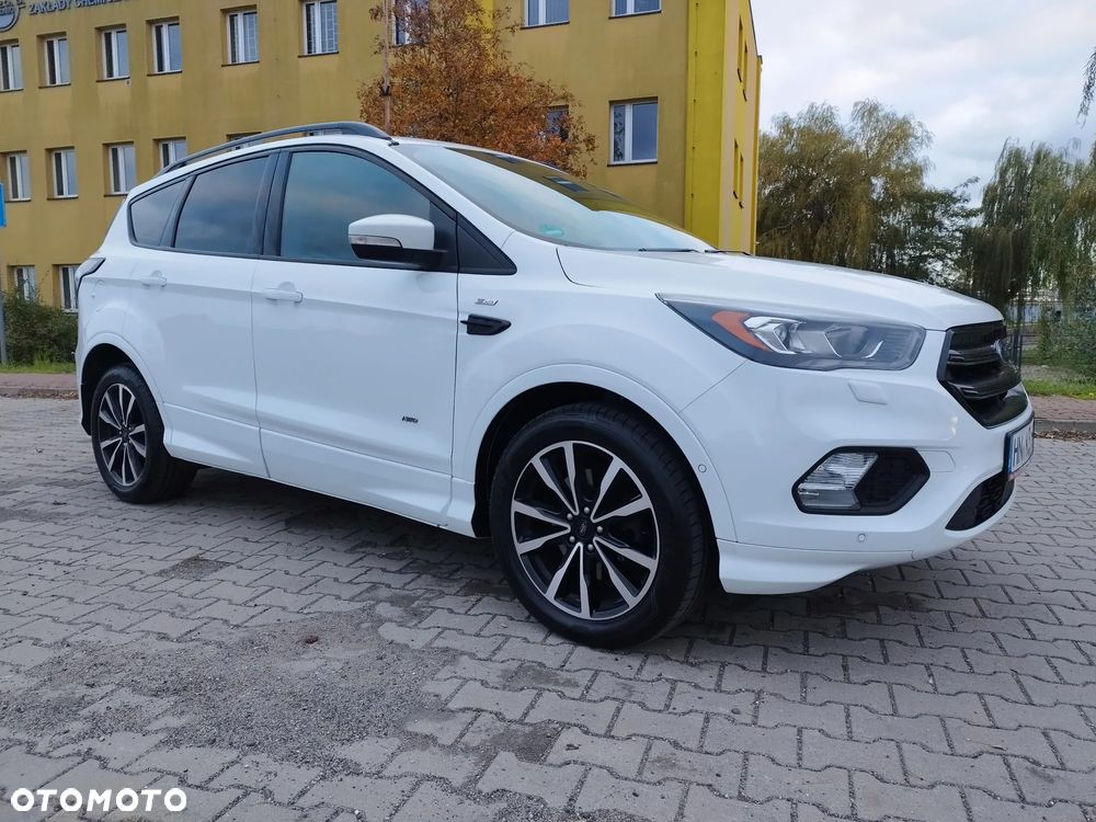 Ford Kuga 2.0 TDCi 4x4 ST-Line - 23