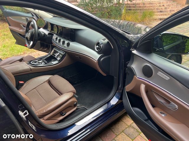 Mercedes-Benz Klasa E 220 d 9G-TRONIC - 8