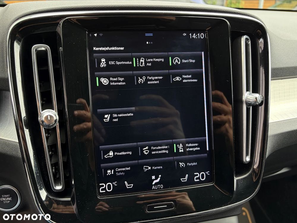 Volvo XC 40 T4 Geartronic Momentum Pro - 27