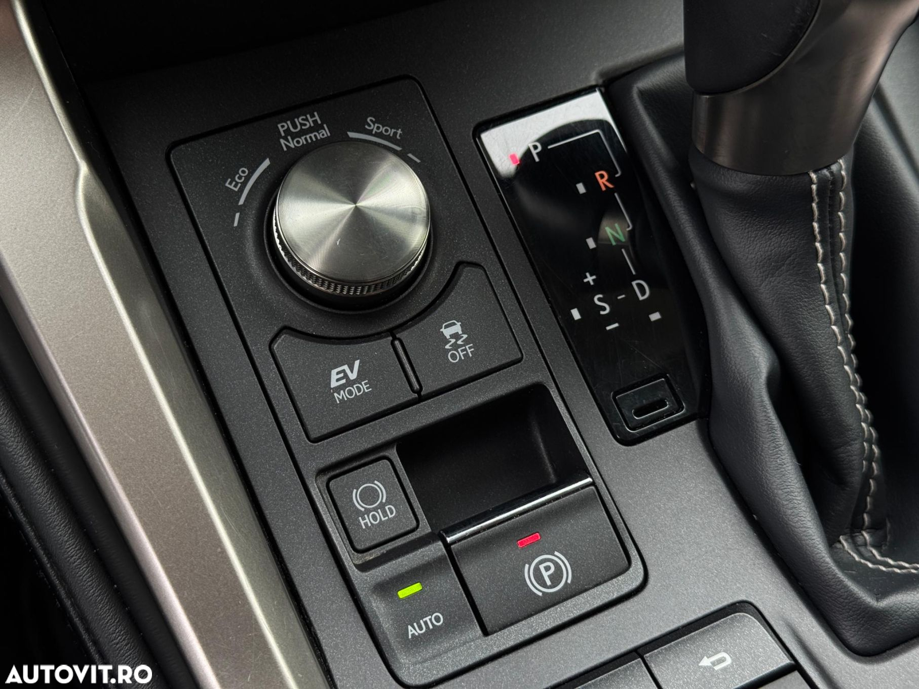 Lexus Seria NX - 18
