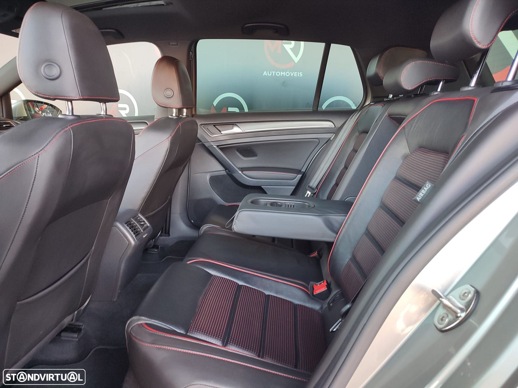 VW Golf 2.0 TSI GTI DSG Performance - 26
