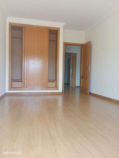 Arrendamento de apartamento T2 Lourinhã Centro - Grande imagem: 4/9