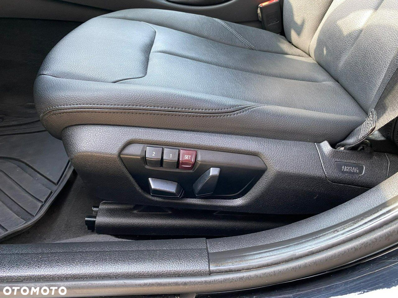 BMW Seria 3 - 16