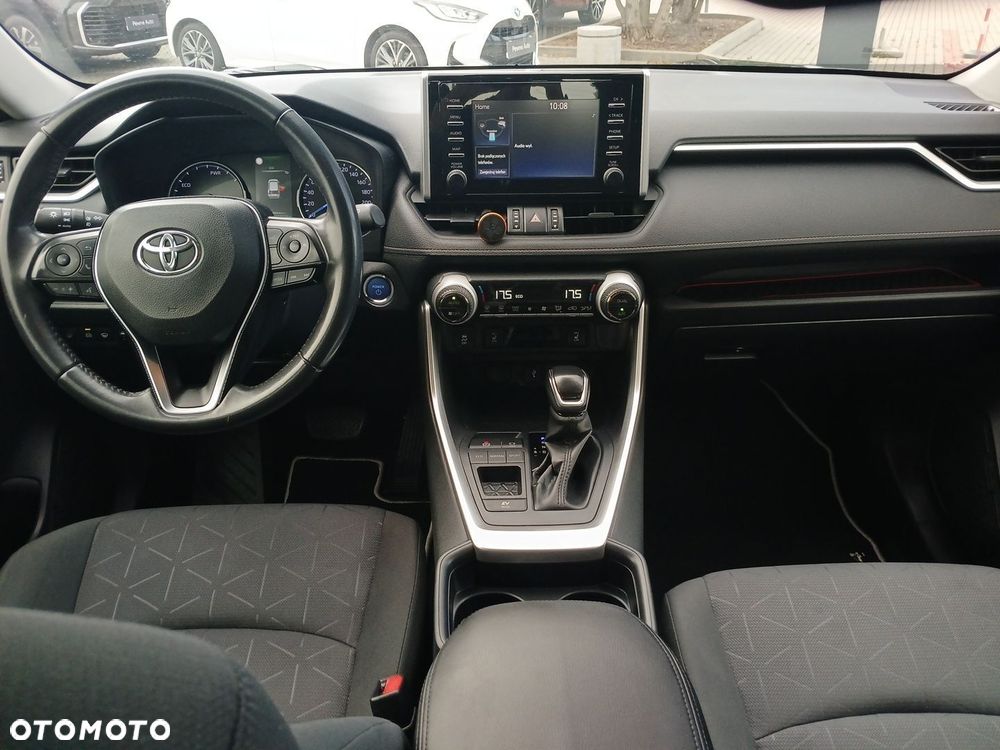 Toyota RAV4 - 11