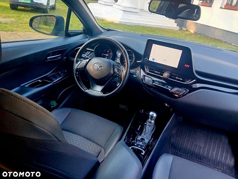 Toyota C-HR - 6