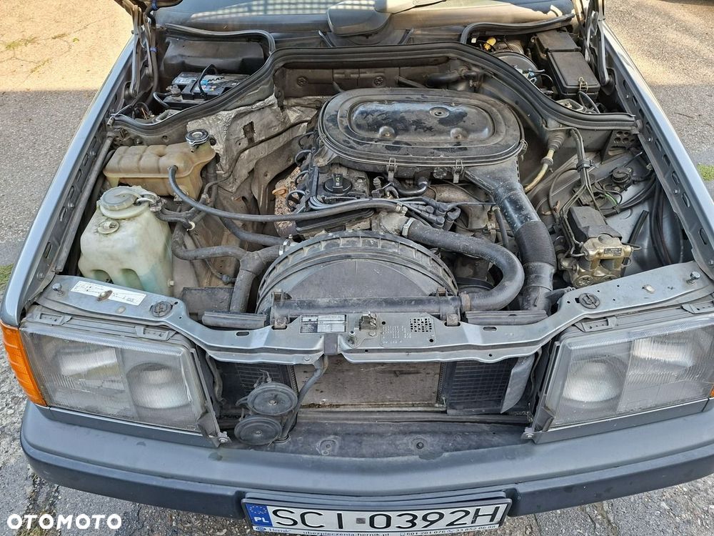 Mercedes-Benz Klasa E 200 - 20