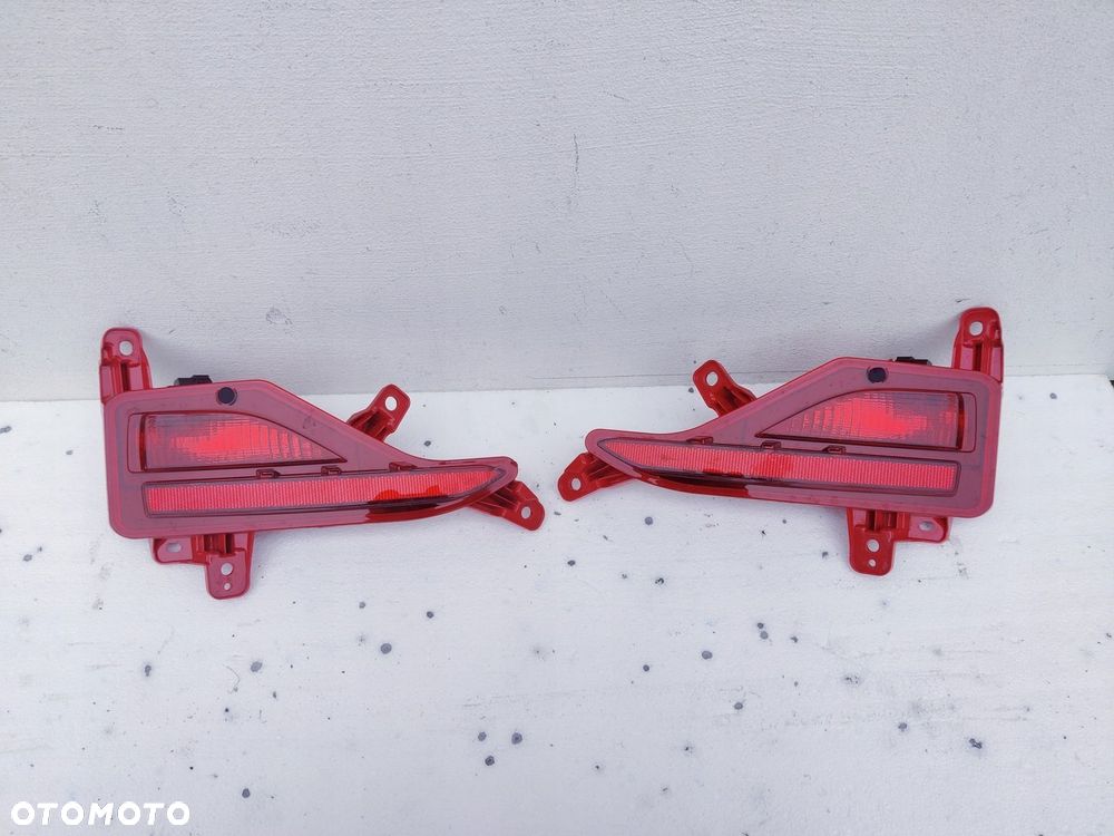 Lampa przeciwmgielna prawa lewa Kia Sportage 5