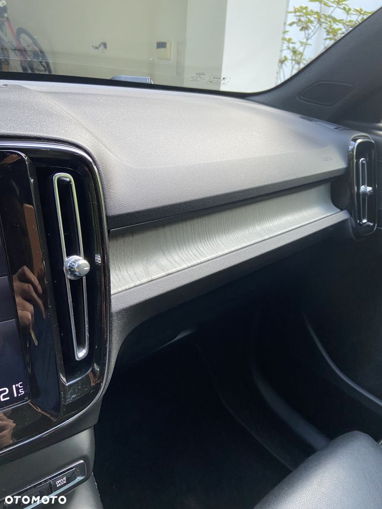 Volvo XC 40 D4 AWD Inscription - 9