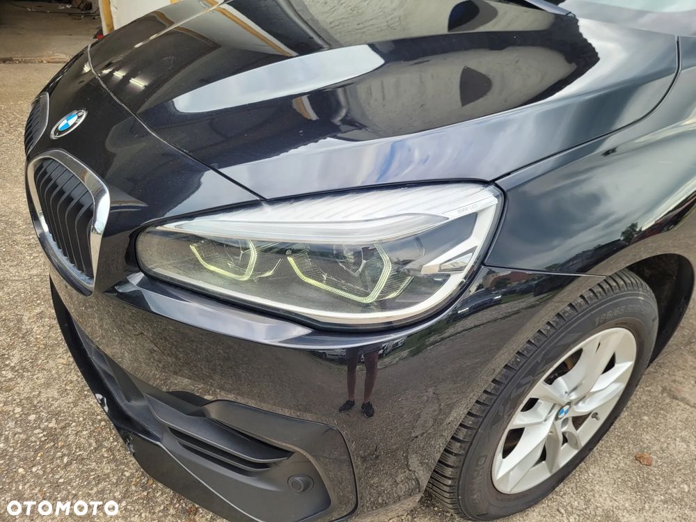 BMW Seria 2 218d - 10