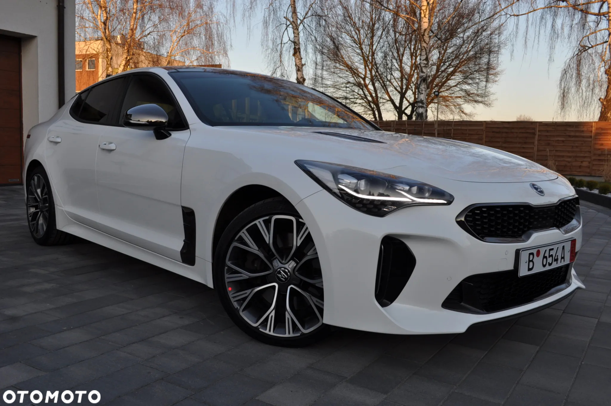 Kia Stinger 2.0 T-GDI GT Line - 4