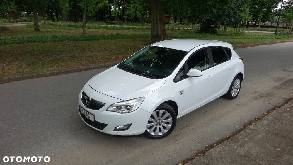 Opel Astra 1.4 Turbo - 1