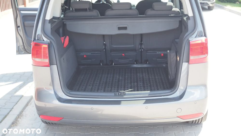 Volkswagen Touran 2.0 TDI DPF Comfortline - 21