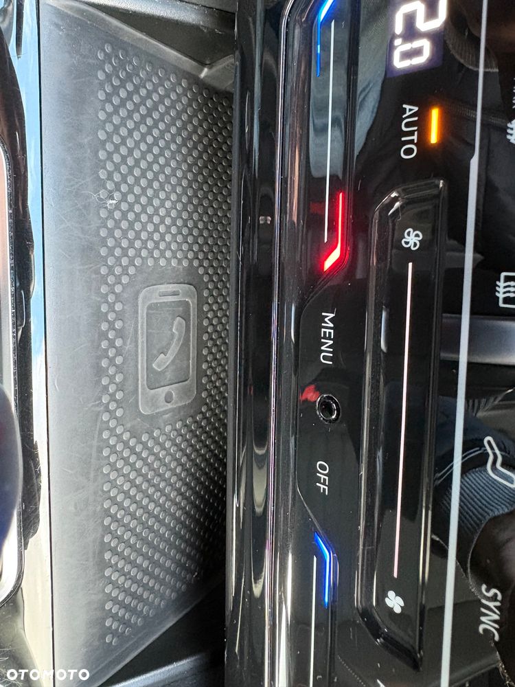 Volkswagen Passat - 28