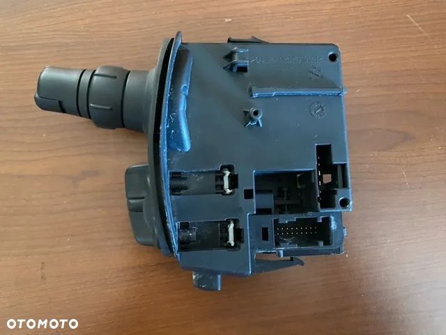 PRZEŁĄCZNIK ZESPOLONY RENAULT CLIO III 88103008 - 2