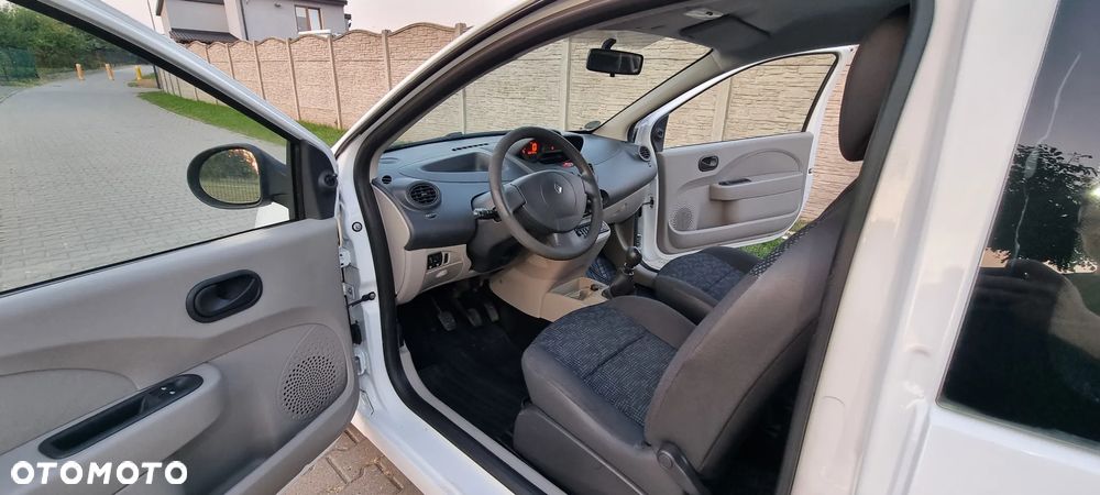 Renault Twingo 1.2 8V Authentique - 18