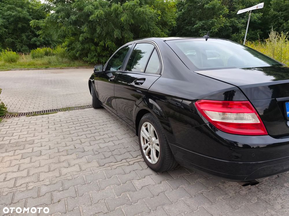 Mercedes-Benz Klasa C 180 Kompressor BlueEFFICIENCY Elegance - 3