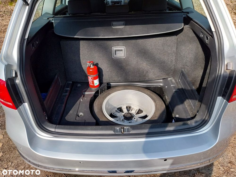 Volkswagen Passat 2.0 TDI Comfortline - 9