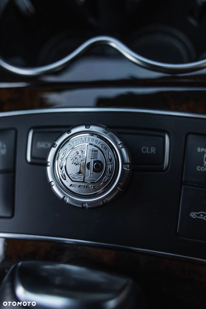 Mercedes-Benz CLS - 25