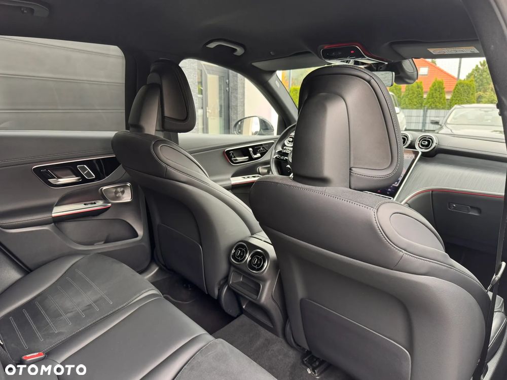 Mercedes-Benz GLC 300 e 4-Matic AMG Line - 18