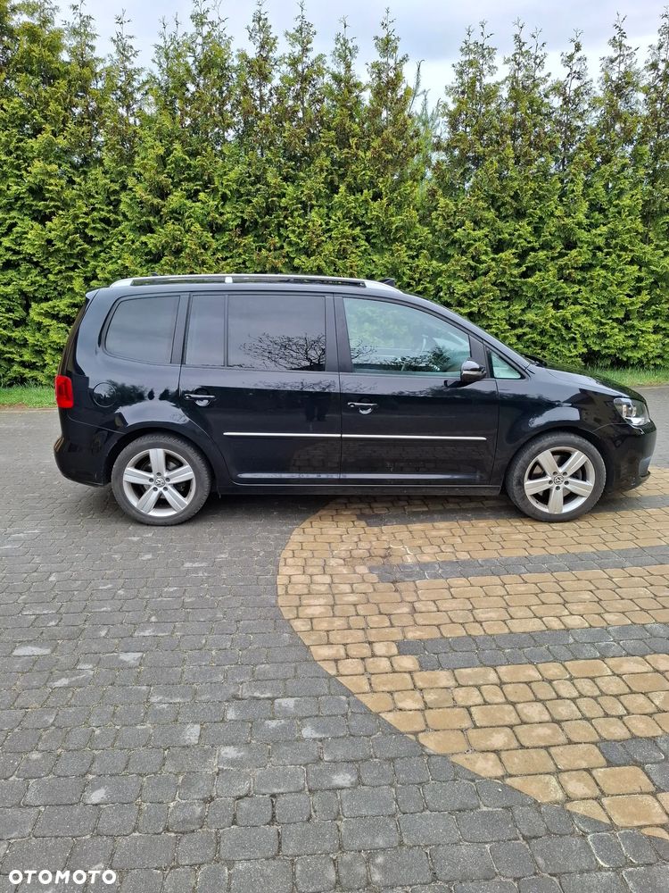 Volkswagen Touran - 5