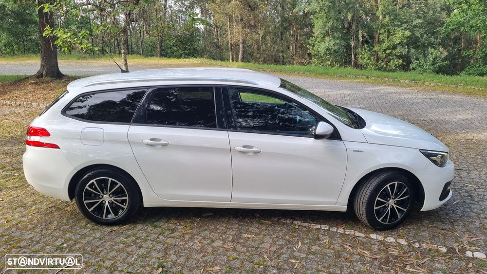 Peugeot 308 SW 1.5 BlueHDi Style - 22