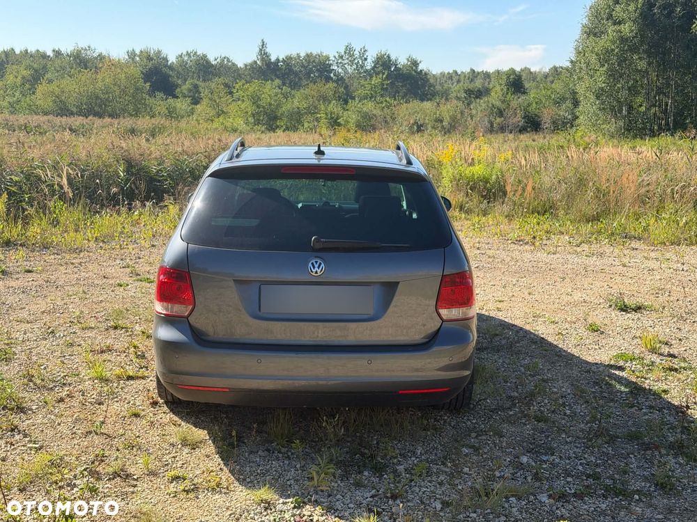 Volkswagen Golf 2.0 TDI DPF Sportline - 7