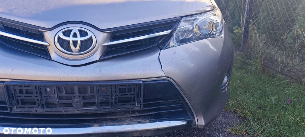 Toyota Auris 1.6 Premium - 38