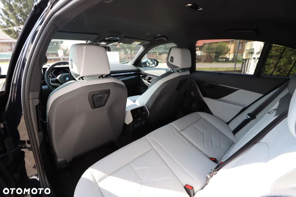BMW Seria 5 540d xDrive mHEV M Sport - 20