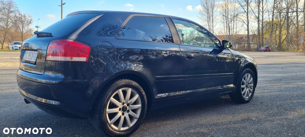 Audi A3 3-drzwiowe 1.6 Ambition - 15