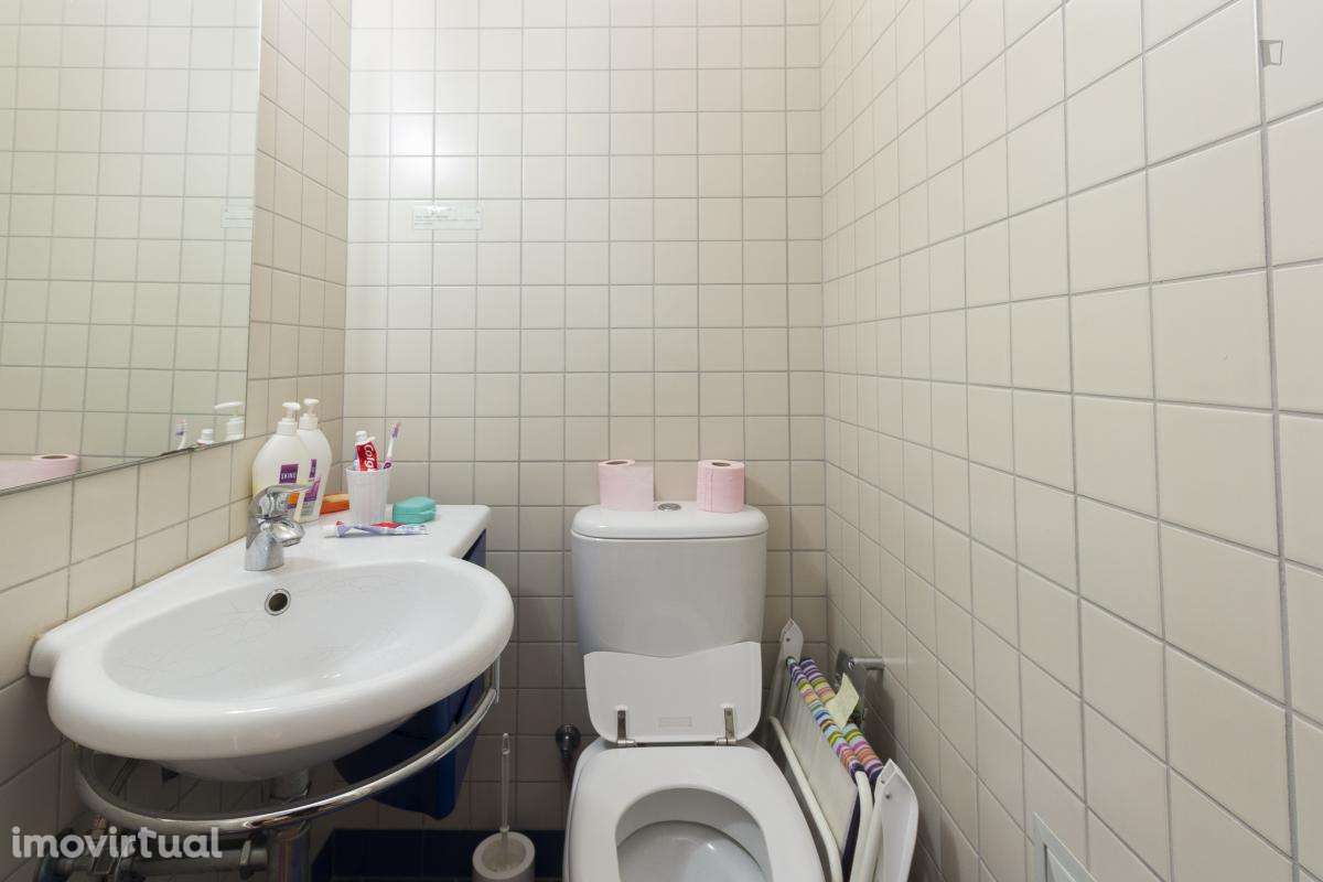 Quarto - localizado em Montes Claros Coimbra - Grande imagem: 2/14