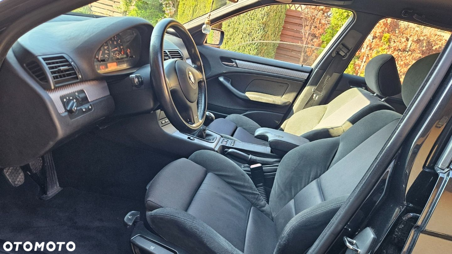 BMW Seria 3 318i Touring Edition Sport - 13
