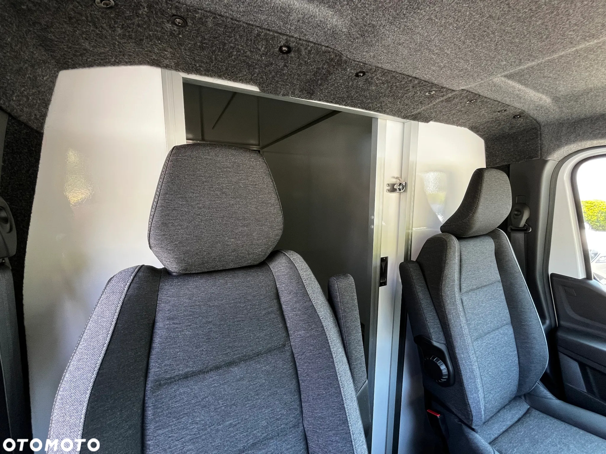Renault Master Kontener na platformie - 9