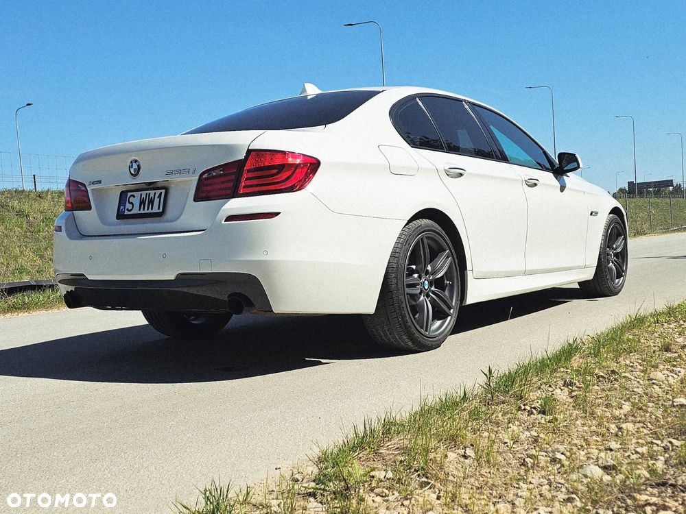 BMW Seria 5 535i xDrive - 10